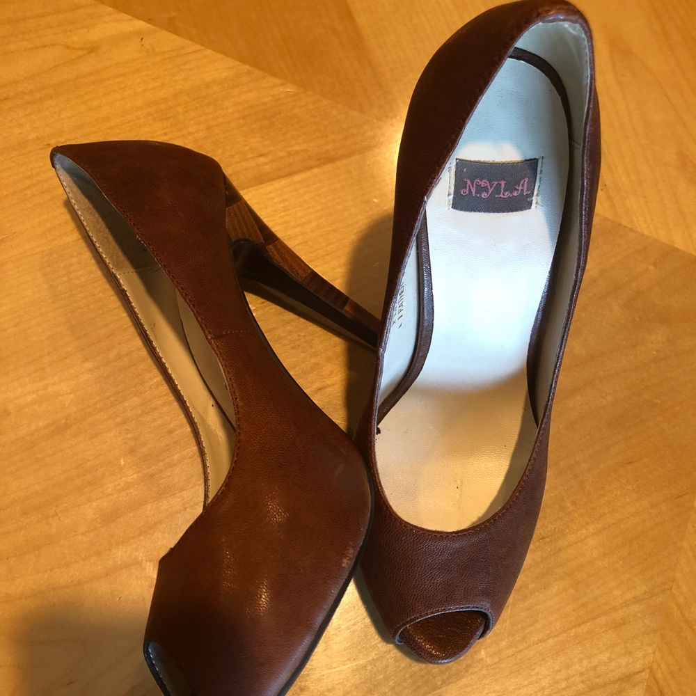 🇺🇸 NYLA Light Brown Peep Toe Heels, Size 7 - Picture 3 of 8